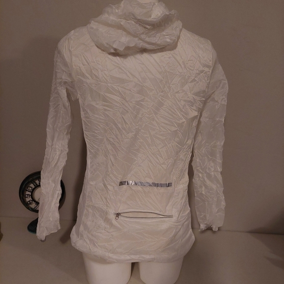 Athletic Collection by 26 International White Sz M Windbreaker Lightweight Nylon - Picture 2 of 9